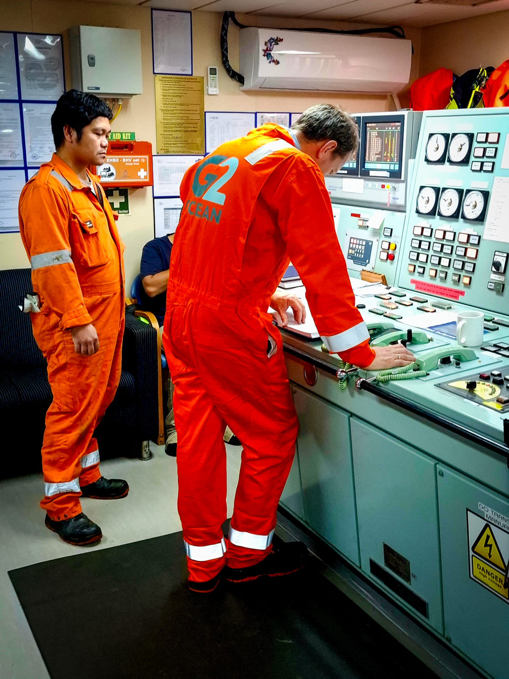 Haakon-Losnegaard in the engine room